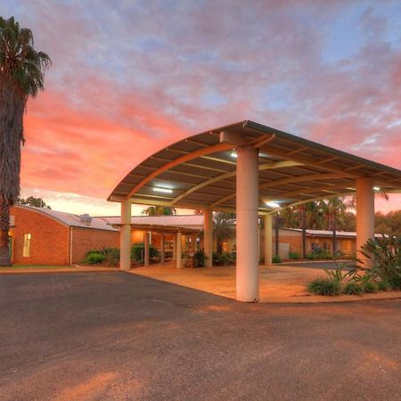 Mulga Country Motor Inn Чарлевил Екстериор снимка